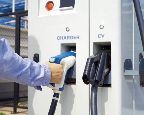 How to Find the Best EV Charging Stations Near You